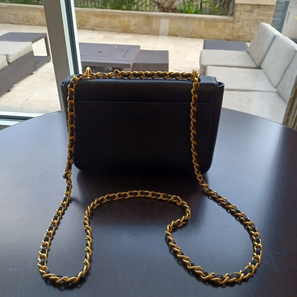 NEW TORY BURCH BLACK LEATHER PURSE - Picture 2 of 7